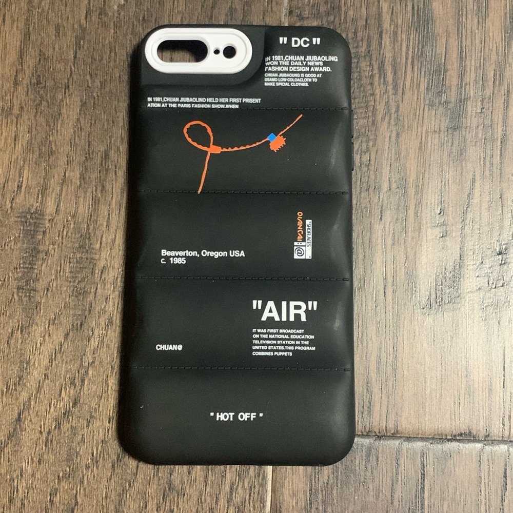 iPhone 8 Plus black phone case